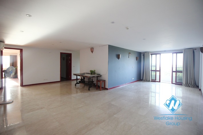 180sqm 04 bedroom apartment for rent in Ciputra, Tay Ho, Ha Noi